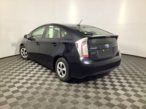 Used 2015 Toyota Prius Four image 7