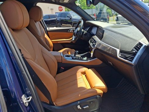 Used 2022 BMW X5 xDrive40i w/ Premium Package AWD/4WD image 11