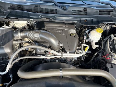 Used 2019 RAM 1500 Big Horn AWD/4WD image 26