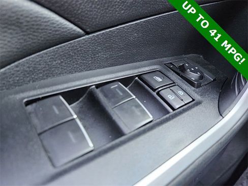 Used 2024 Toyota RAV4 XLE image 31