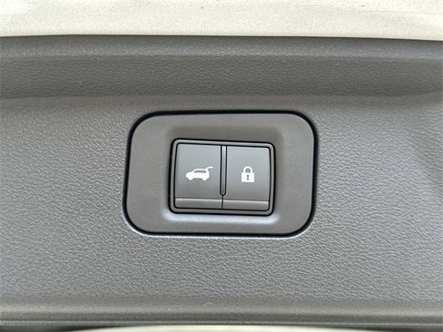 New 2025 Nissan Armada SL w/ Captain's Chari Seat Package image 14