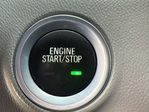 Used 2018 GMC Terrain SLE image 29