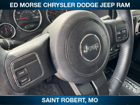 Used 2014 Jeep Wrangler Unlimited Rubicon AWD/4WD image 25
