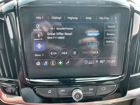 Used 2023 Chevrolet Traverse LT AWD/4WD image 13