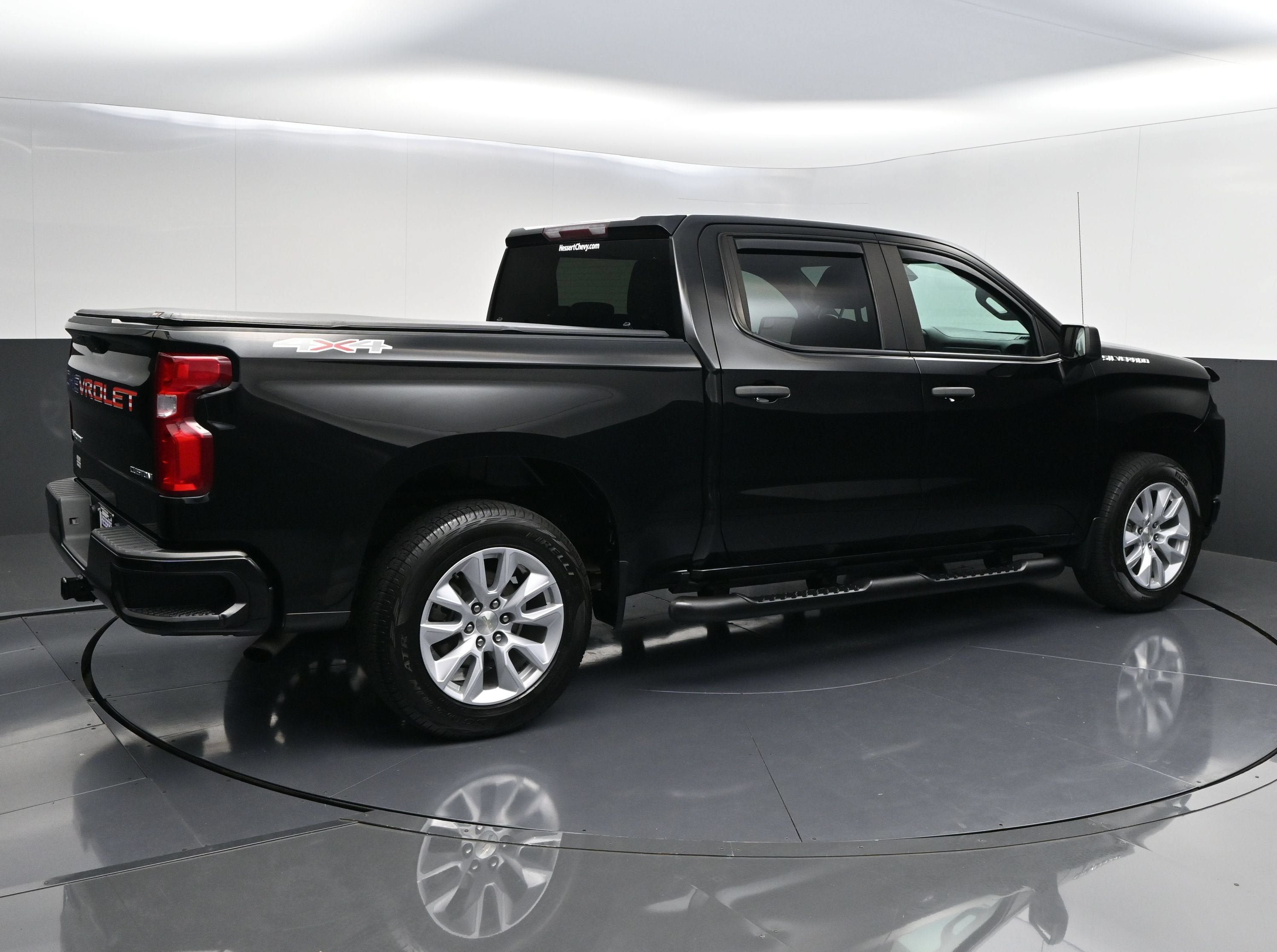 Used 2021 Chevrolet Silverado 1500 Custom AWD/4WD image 8