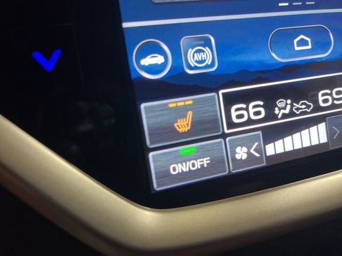 Used 2024 Subaru Ascent Premium w/ Convenience Package image 31