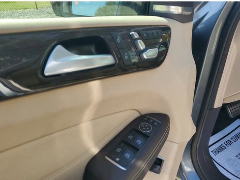 Used 2017 Mercedes-Benz GLE 350 image 19