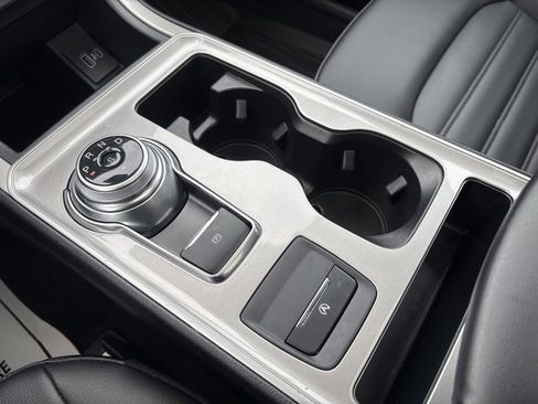 Used 2024 Ford Edge SEL w/ Convenience Package image 32