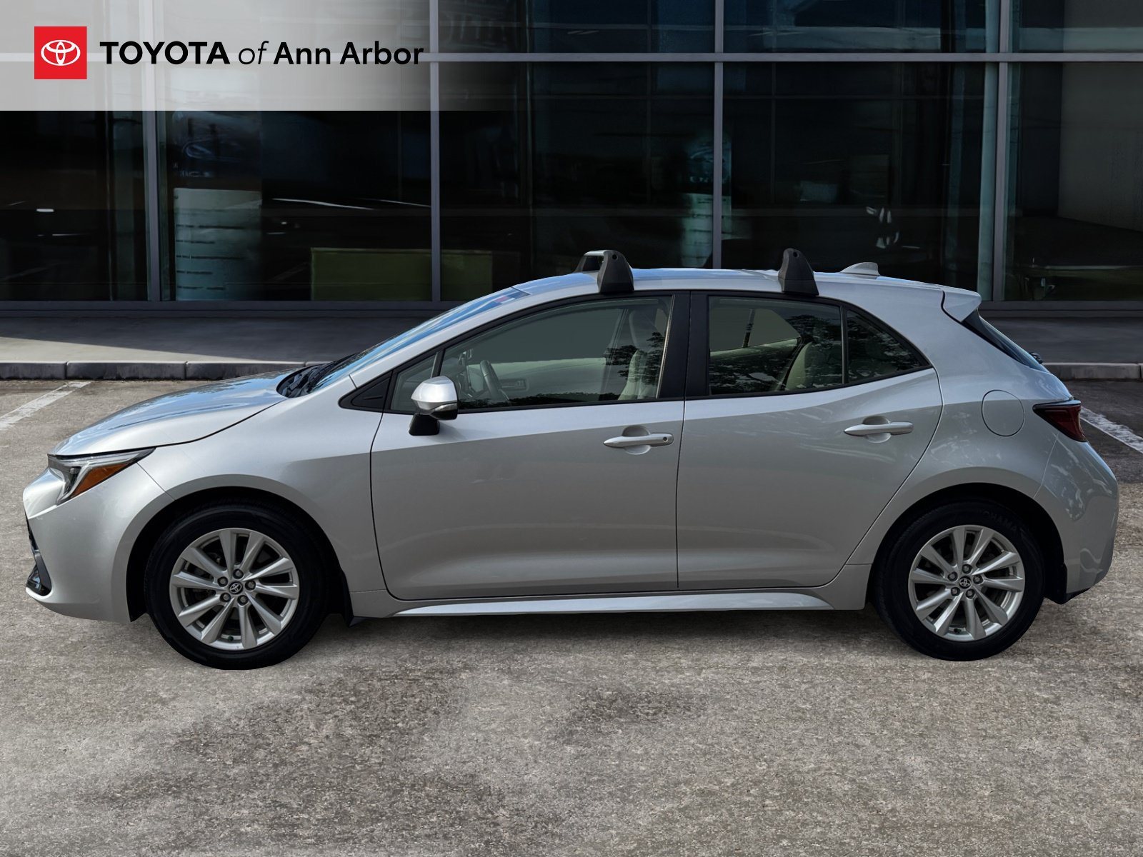 Used 2024 Toyota Corolla SE FWD image 8