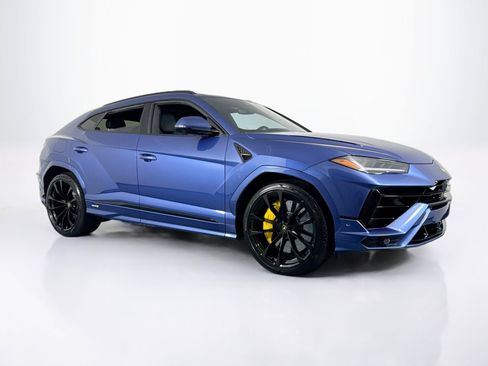 Used 2024 Lamborghini Urus S AWD/4WD image 3