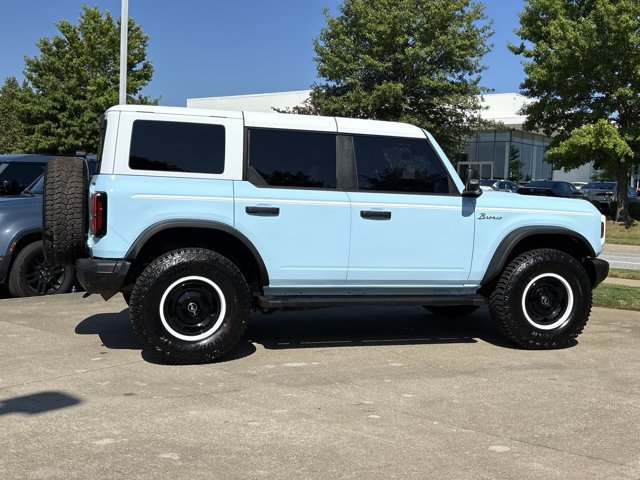 Used 2023 Ford Bronco Heritage Edition AWD/4WD image 2