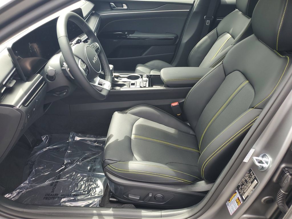 New 2026 Kia K5 GT w/ GT1 Package FWD image 5