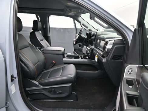 Used 2026 Ford F350 Lariat w/ Chrome Package image 2