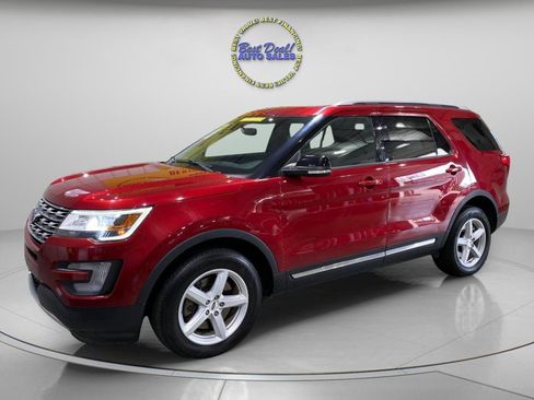 Used 2016 Ford Explorer XLT w/ Equipment Group 202A AWD/4WD image 1