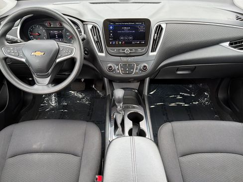 Used 2024 Chevrolet Malibu LT FWD image 13