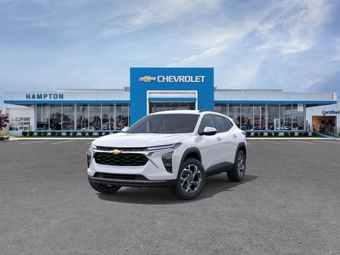 New 2026 Chevrolet Trax LT w/ LT Convenience Package FWD image 8