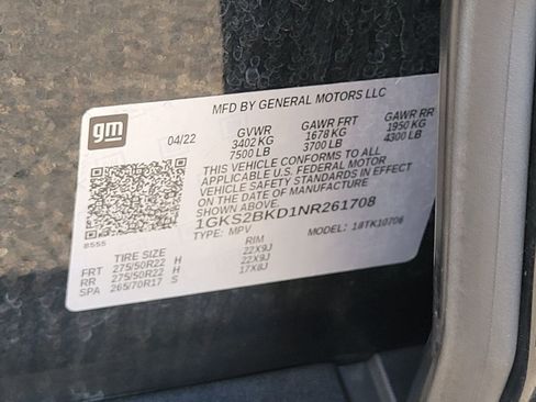 Used 2022 GMC Yukon SLT w/ SLT Premium Package image 18