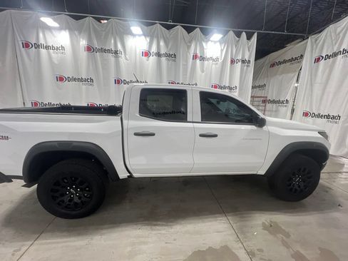 Used 2024 Chevrolet Colorado Trail Boss w/ Technology Package AWD/4WD image 7