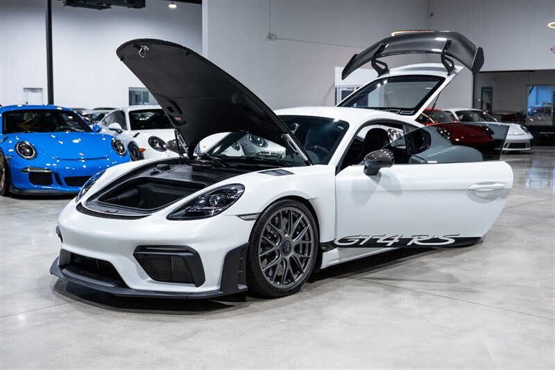 Used 2023 Porsche 718 Cayman GT4 RS RWD image 34
