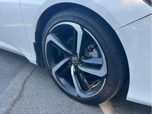 Used 2022 Honda Accord Sport image 13