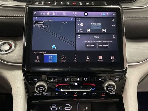 Used 2021 Jeep Grand Cherokee L Overland image 9