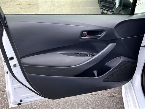 Certified 2023 Toyota Corolla LE image 20