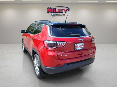 Used 2025 Jeep Compass Limited AWD/4WD image 3
