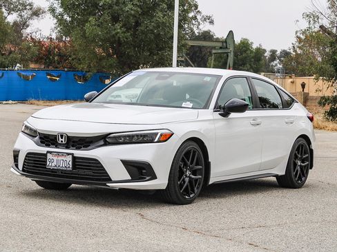 Certified 2024 Honda Civic Sport image 3