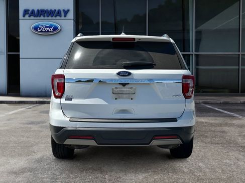 Used 2019 Ford Explorer XLT w/ Equipment Group 202A AWD/4WD image 5
