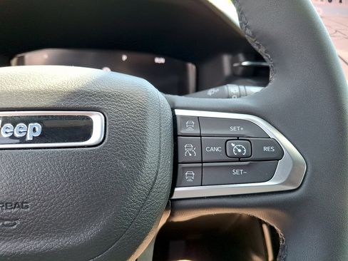 Used 2023 Jeep Compass High Altitude AWD/4WD image 20