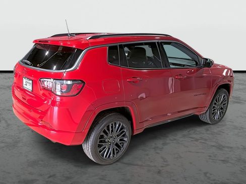 Used 2022 Jeep Compass Limited AWD/4WD image 4