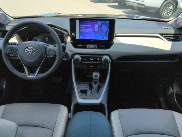 Used 2023 Toyota RAV4 XLE Premium AWD/4WD image 15