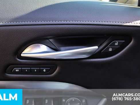 Used 2025 Cadillac XT4 Premium Luxury FWD image 39