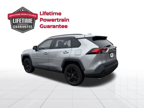 Used 2022 Toyota RAV4 LE image 3