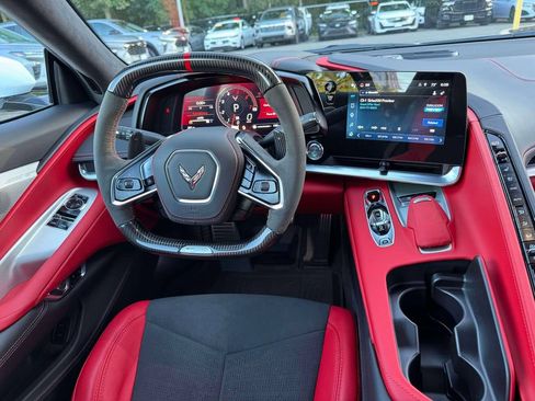 Used 2025 Chevrolet Corvette E-Ray AWD/4WD image 18
