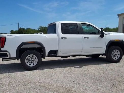 New 2024 GMC Sierra 2500 Pro image 8