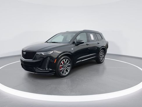 Used 2023 Cadillac XT6 Sport AWD/4WD image 4