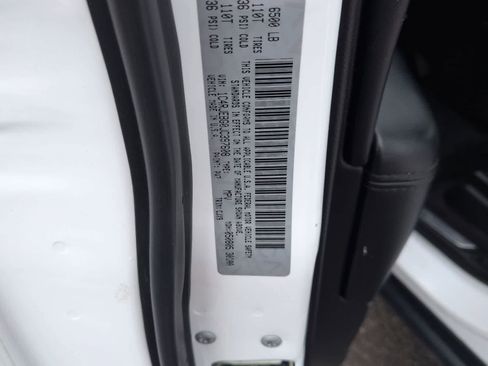 Certified 2018 Jeep Grand Cherokee Limited image 30