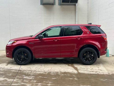 Used 2025 Land Rover Discovery Sport S image 5