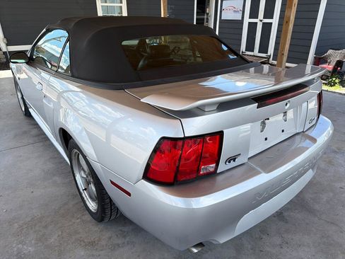 Used 2003 Ford Mustang GT RWD image 6
