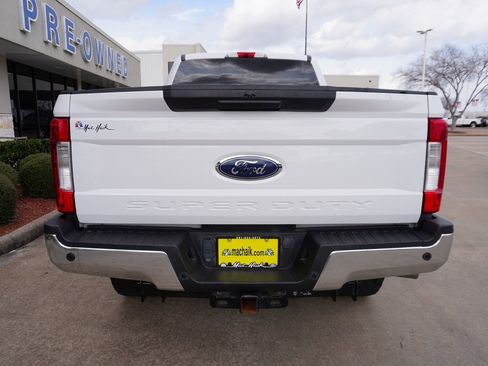 Used 2019 Ford F250 XLT w/ XLT Value Package image 5