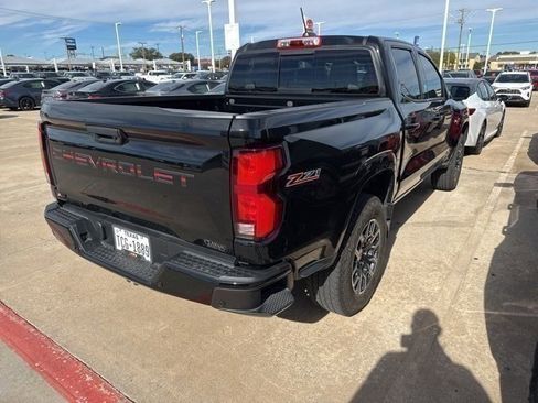 Used 2023 Chevrolet Colorado Z71 w/ Z71 Convenience Package 2 image 8