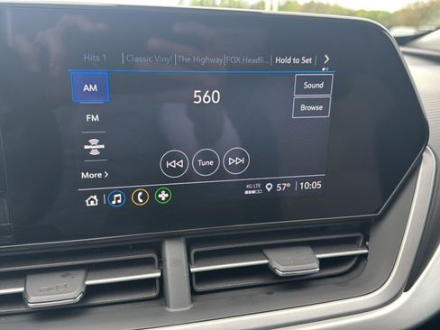 Used 2025 Chevrolet Trax LS w/ LS Convenience Package image 19