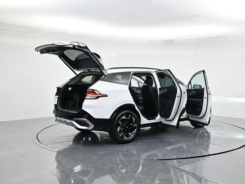 Used 2025 Kia Sportage SX image 51