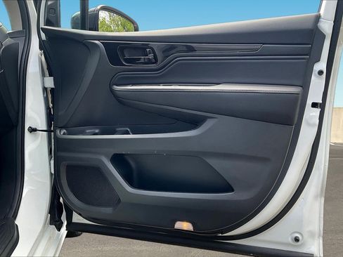 Used 2026 Honda Odyssey Elite image 28