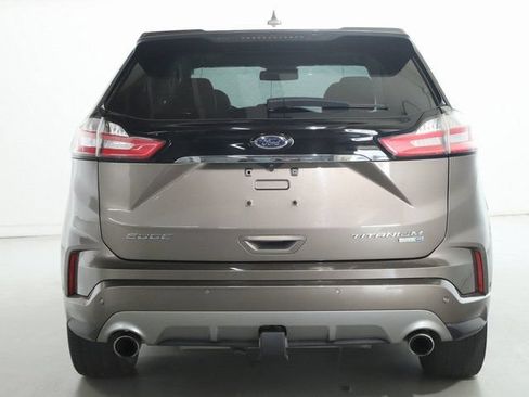 Used 2019 Ford Edge Titanium w/ Equipment Group 301A AWD/4WD image 44