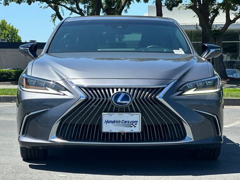 Used 2019 Lexus ES 300h FWD image 10