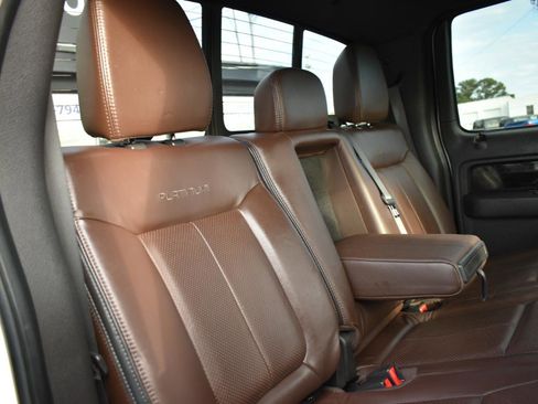 Used 2012 Ford F150 Platinum image 28