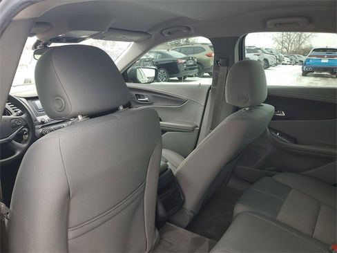 Used 2015 Chevrolet Impala LS w/ LS Convenience Package image 8