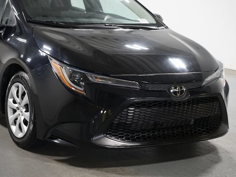 Certified 2024 Toyota Corolla LE FWD image 4